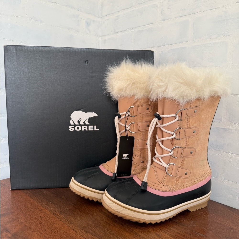 Sorel Black and Tan Boots with Fur Trim